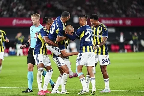 “Fənərbaxça” Çempionlar Liqasında "play-off" mərhələsinə yüksəlib