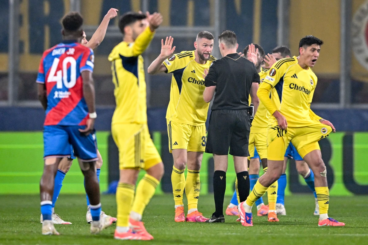 “Fənərbaxça” şikayət etmişdi: UEFA "Qalatasaray"ın oyununa göndərdi