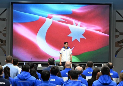 Fərid Qayıbov beynəlxalq yarışlarda uğur qazanan idmançılarla görüşüb