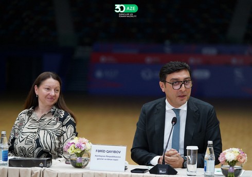 Fərid Qayıbov qitə və dünya çempionatlarında uğurla çıxış etmiş idmançılarla görüşüb