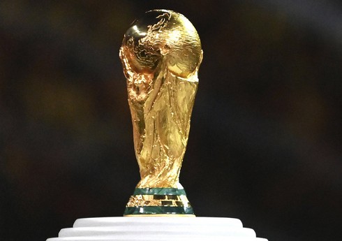 FİFA mundialda qadın komandaların sayını artıracaq