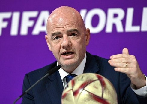 FIFA prezidentinin ötənilki qazancı açıqlanıb