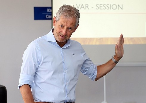 Frank De Blekere “Sabah” – “Turan Tovuz” matçındakı mübahisəli epizodu şərh edib