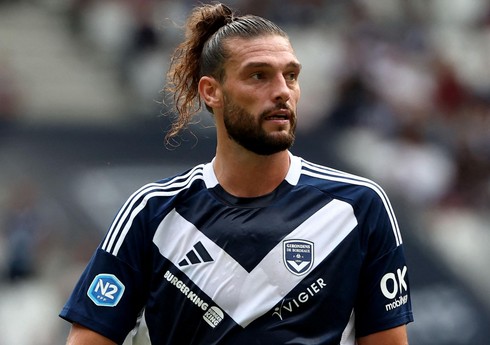 Fransa klubu İngiltərə millisinin sabiq futbolçusu ilə yollarını ayırıb