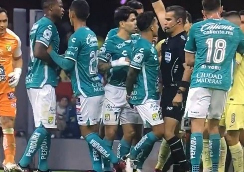 Futbolçunu dizi ilə vuran FIFA referisi diskvalifikasiya olunub