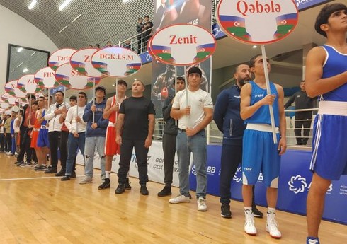 Gənc boksçular arasında Azərbaycan birinciliyinin açılış mərasimi keçirilib