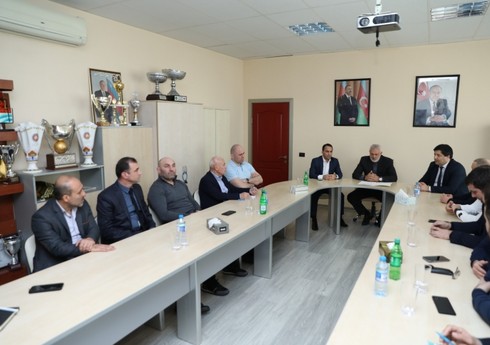 Güləş üzrə Azərbaycan yığmalarına yeni baş məşqçilər təyin olunub