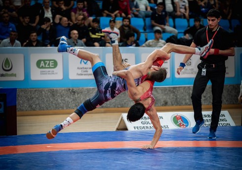 Güləş üzrə U-17 Azərbaycan çempionatında növbəti mükafatçılar müəyyənləşib