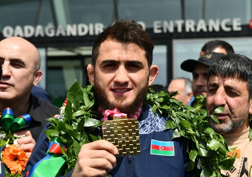 Hacı Əliyev: "Bu medal üçün çox əziyyət çəkdim"