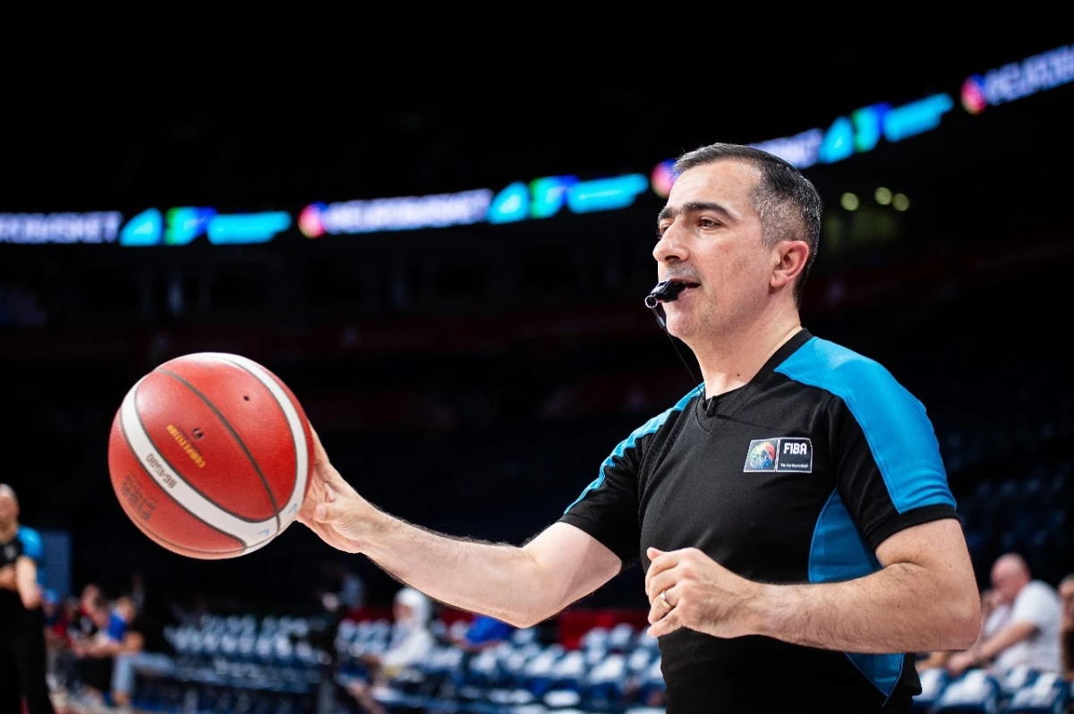 Hakimimiz Avropa Çempionatında əsas fit sahibi olacaq