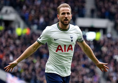 Harri Keyn UEFA turnirlərində 50-dən çox qol vuran ilk britaniyalı futbolçu olub