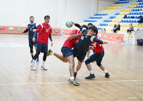 Həndbol üzrə Azərbaycan çempionatı: lider itkisiz irəliləyir