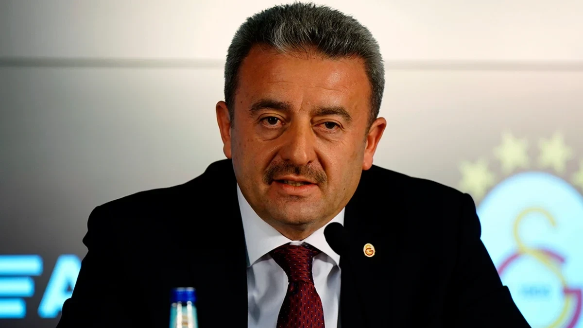 İbrahim Hatipoğlu: "Qalatasaray" derbinin favoritidir"