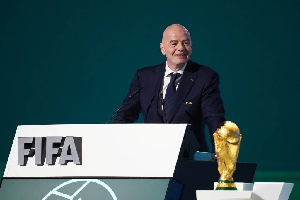 İnfantino: İran millisi DÇ-2026-da iştirak edəcək