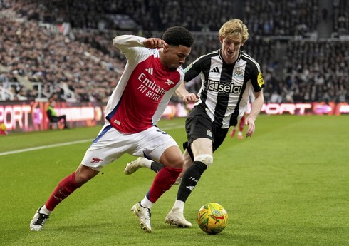 İngiltərə Liqa kuboku: "Nyukasl" "Arsenal" məğlub edərək finala yüksəlib