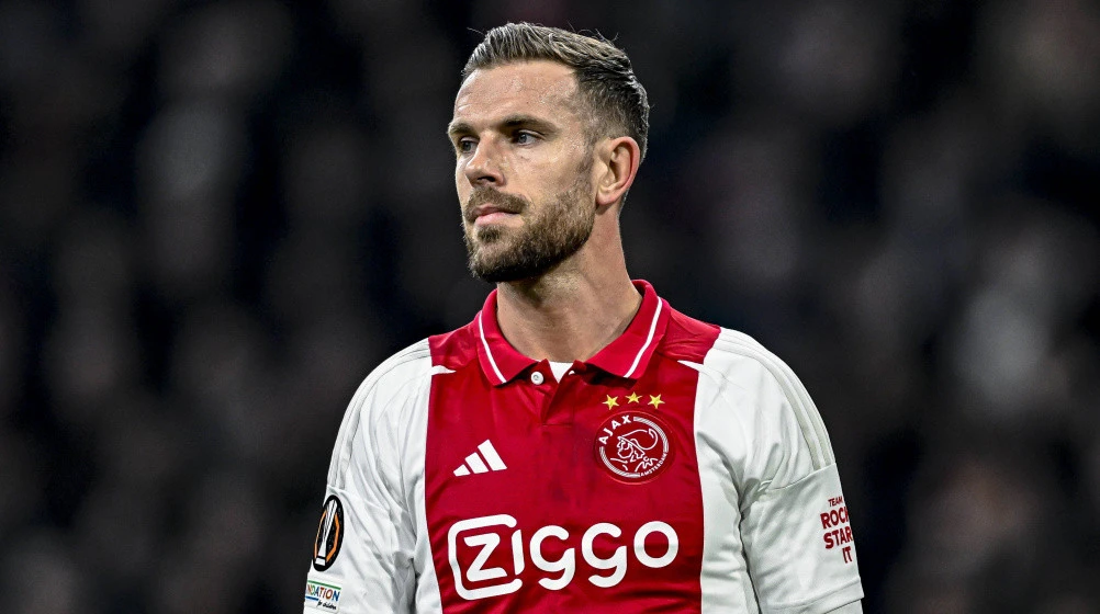 İngiltərə millisinin üzvü "Ayaks"ı tərk edib