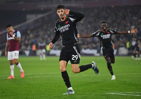 İngiltərə Premyer Liqası: “Arsenal” London derbisindən qalib ayrılıb