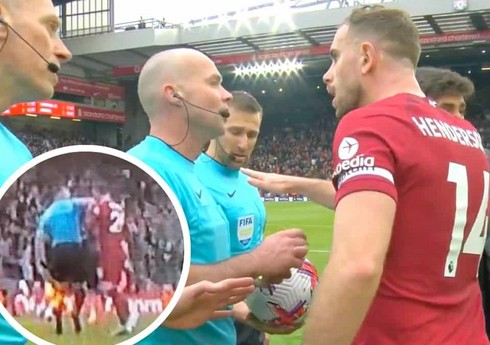 İngiltərə Premyer Liqasında laynsmen "Liverpul"un futbolçusunu dirsəklə vurub