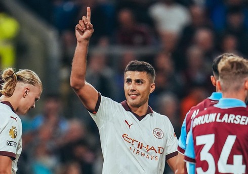 İngiltərə Premyer Liqasında yeni mövsüm başlayıb: “Mançester Siti” rəqibini darmadağın edib