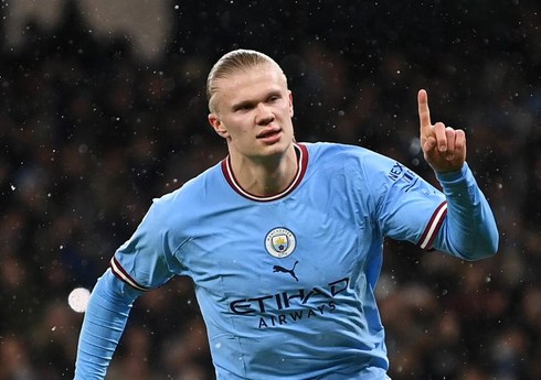 İngiltərədə oynayan futbolçular arasında bir mövsümdə ən çox qol vuranlar açıqlanıb