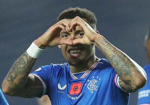 İngiltərəli futbolçu 100 və daha çox qol vuran 14-cü müdafiəçi olub