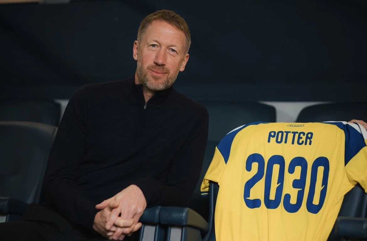 İsveç millisi baş məşqçisi ilə bağlı qərarını verdi - MÜQAVİLƏSİ UZADILDI