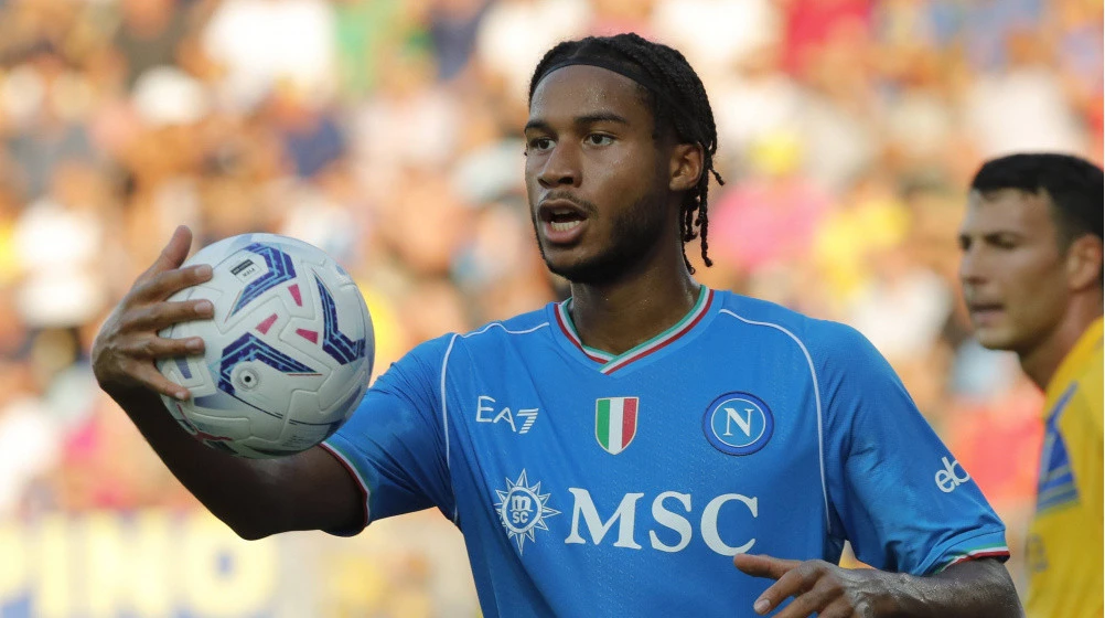 İsveç millisinin üzvü “Beşiktaş” yolunda