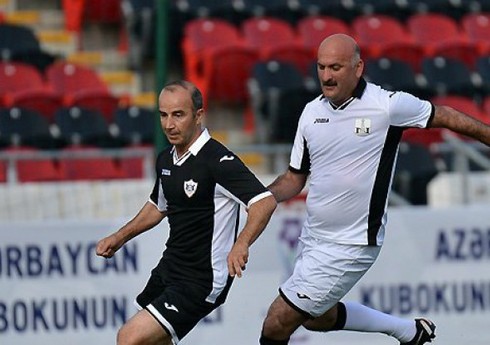 Keçmiş futbolçuları Qəhrəman Əliyev haqqında: "Səhvini elə deyərdi ki, ruhun da inciməzdi"
