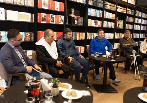 "Kəpəz"in üzvləri amputant komandası ilə görüşüblər