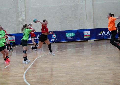 Kişi və qadın həndbolçular arasında Azərbaycan çempionatının növbəti oyunları baş tutub