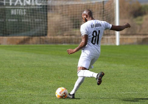 KİV: "Qarabağ"ın müdafiəçisi Türkiyə klubu ilə müqavilə imzalayacaq