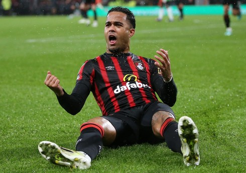 Klyuvert XXI əsrdə “Top-5” liqaların hamısında qol vuran ikinci futbolçu olub