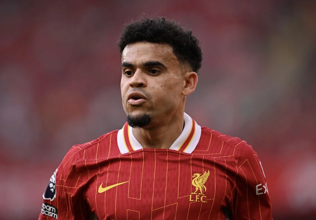 Kolumbiya millisinin üzvü “Əl-Nəsr” yolunda