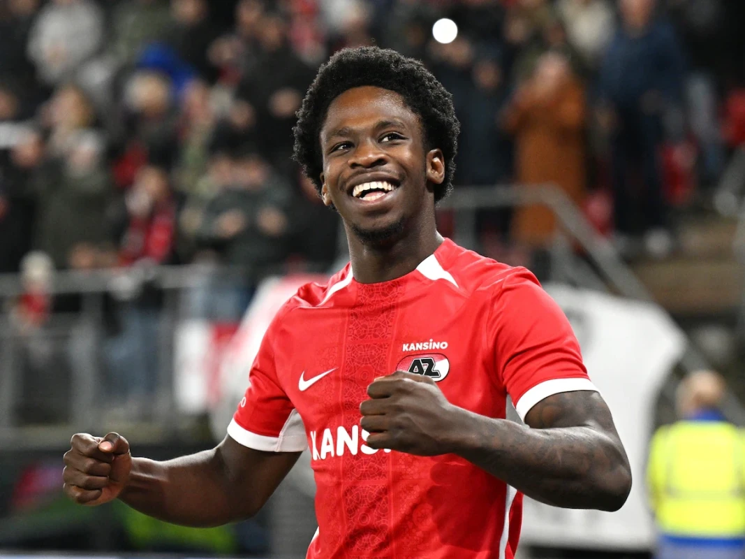 “Komo” niderlandlı futbolçunu heyətinə qatıb