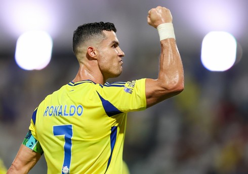 Kriştianu Ronaldu Asiya Çempionlar Liqasında vurduğu qolu atasına həsr edib