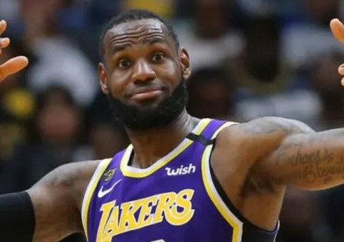 Lebron Ceyms tanınmış klubu almaq qərarına gəlib