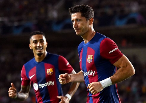 Levandovski "Barselona" forması ilə Çempionlar Liqasında qol vuran ən yaşlı futbolçu olub