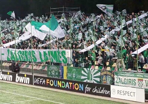 Litvada futbol klubunun azarkeşləri qeyri-adi etiraz aksiyası keçiriblər