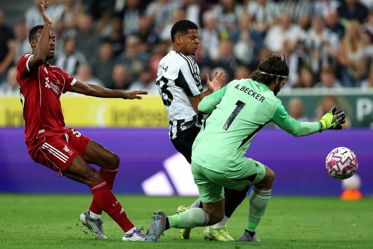 "Liverpul" səfərdə qələbə qazanıb