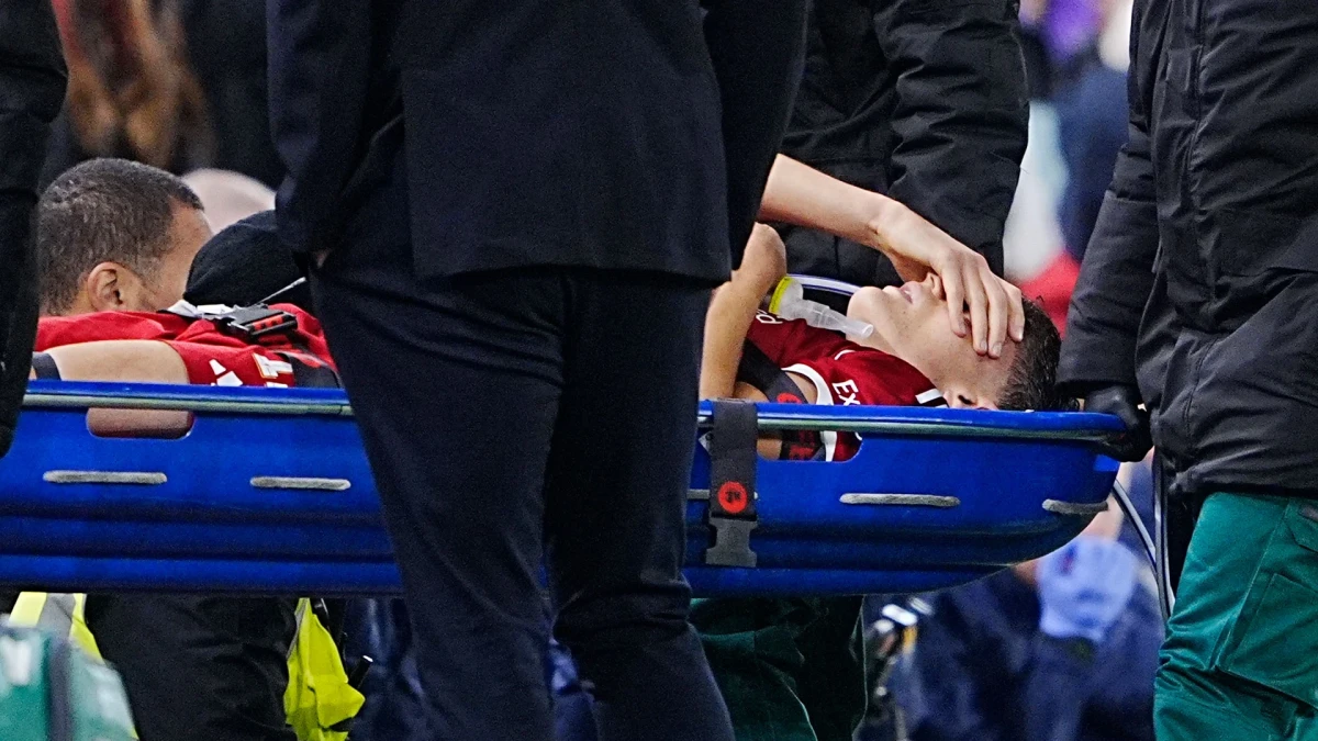 “Liverpul”da ciddi itki - ÇARPAZ BAĞLARI QOPDU