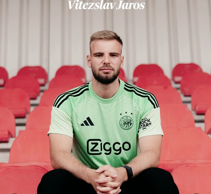 “Liverpul”un qolkiperi “Ayaks”da - RƏSMİ