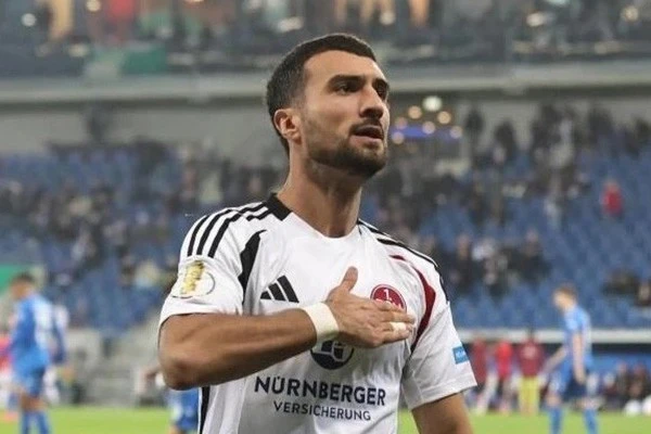 Mahir Almaniyada turun rəmzi komandasına düşüb