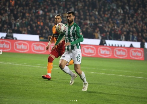 Mahir Emreli "Konyaspor"la vidalaşıb