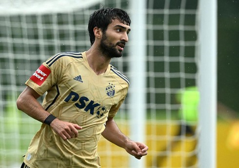 Mahir Emreli: "Yeni imkanlar uğrunda mübarizə aparmaq üçün "Dinamo"ya qayıtdım"