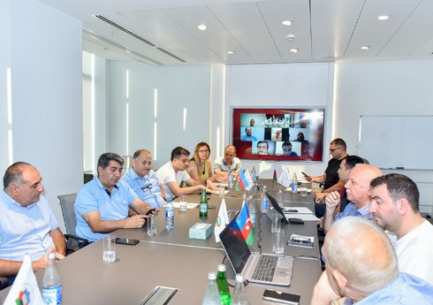 Mahir Məmmədov Bakıda, regionlarda və xaricdə yaşayan azərbaycanlı məşqçilərlə görüşüb