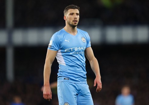 "Mançester Siti" futbolçusu ilə yeni müqavilə imzalayacaq