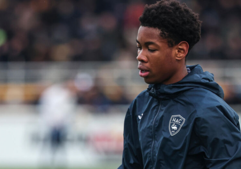 "Mançester Yunayted" gənc hücumçu ilə müqavilə imzalayıb