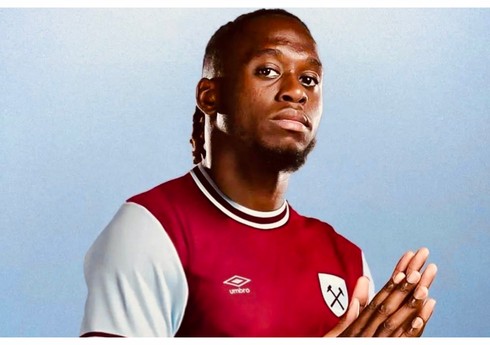 "Mançester Yunayted"in futbolçusu digər Premyer Liqa klubuna transfer olunacaq