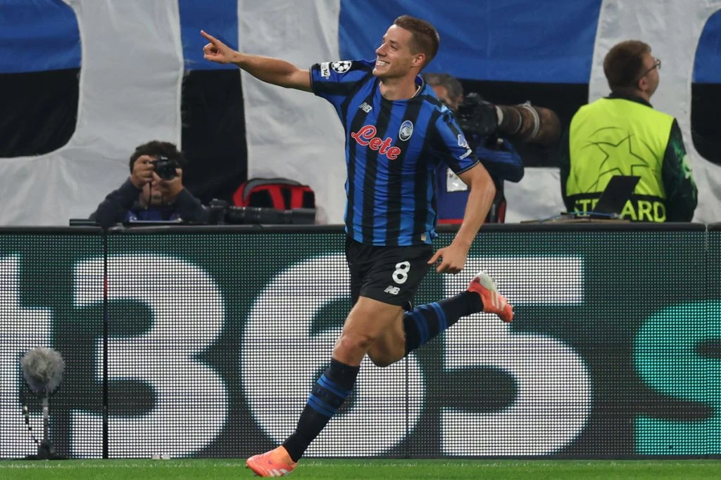 “Milan” “Atalanta” səfərindən bir xalla qayıdır