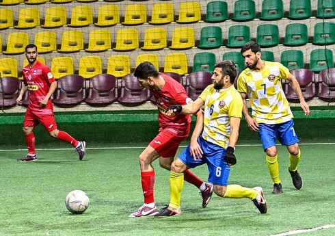 Minifutbol çempionatı: favoritlər növbəti qələbələrini qazanıblar